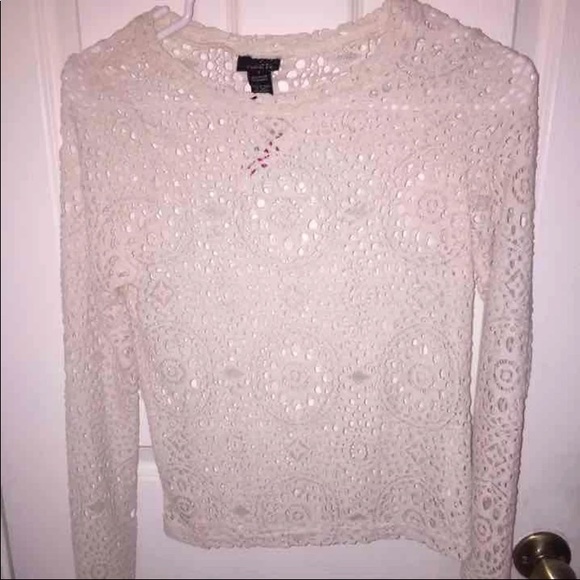 NWT 2 Cute Maroon White Long Sleeve Cover Up Tops - Picture 3 of 4